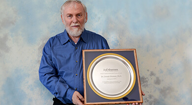   Dr. Joseph Kramer wins the  "Adele De Berri Pioneer of AV" award